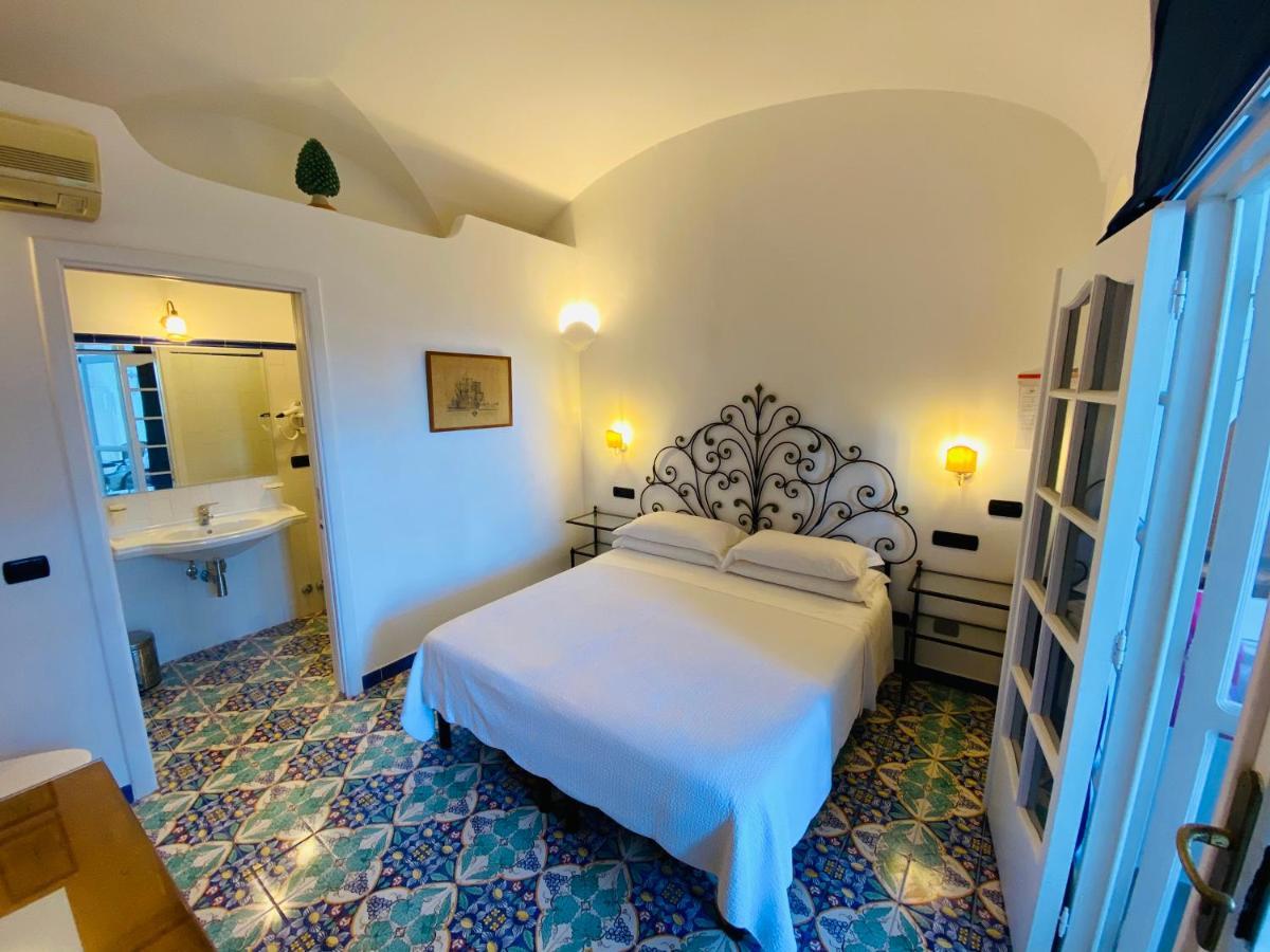 Apartahotel La Caravella Di - Relais, & Residences Positano