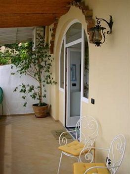 La Caravella Di - Relais, & Residences Apartahotel Positano