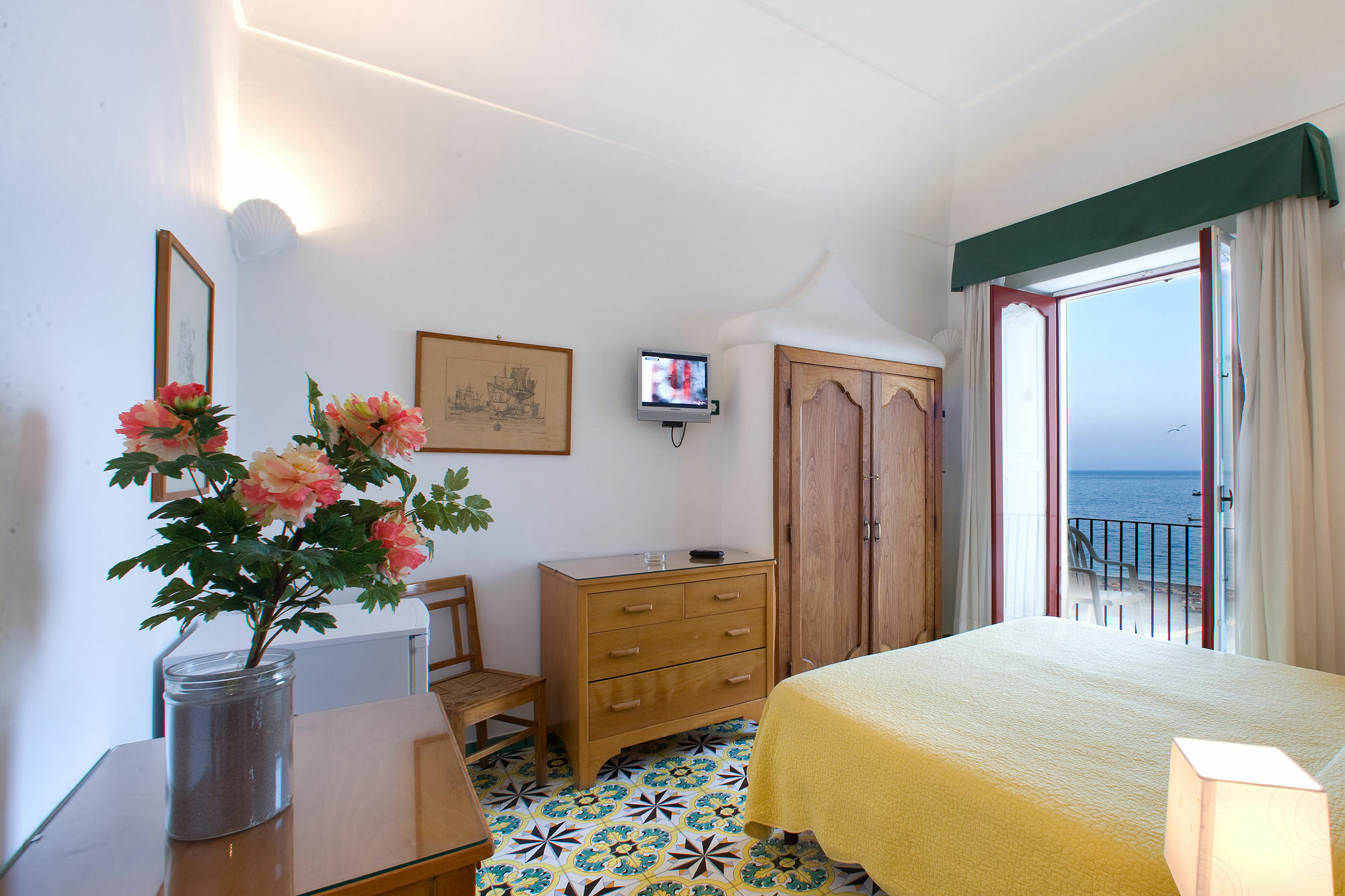 Apartahotel La Caravella Di - Relais, & Residences Positano